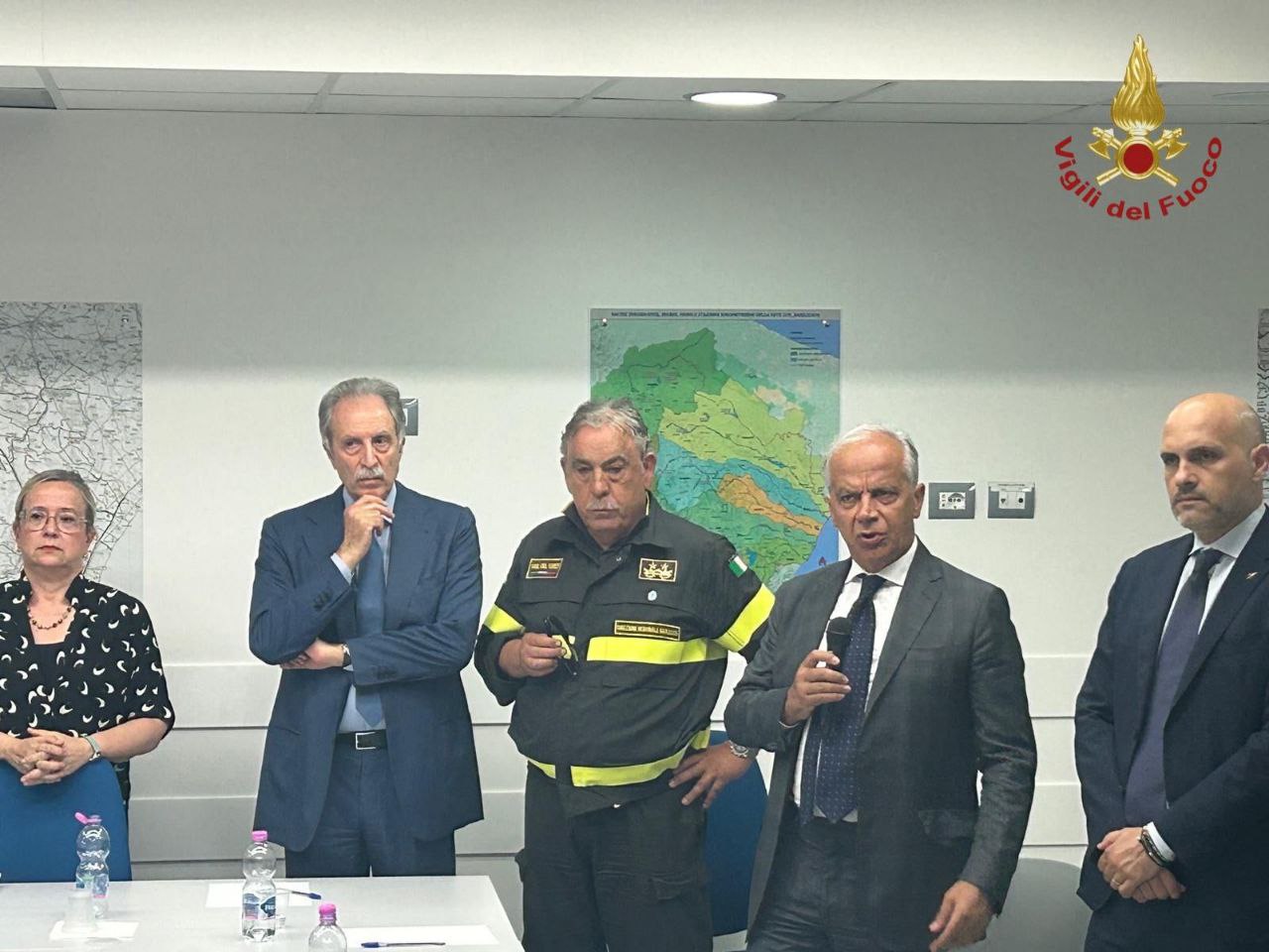 Matera, il Ministro Piantedosi incontra il personale del Comando e le famiglie dei Vigili del fuoco scomparsi