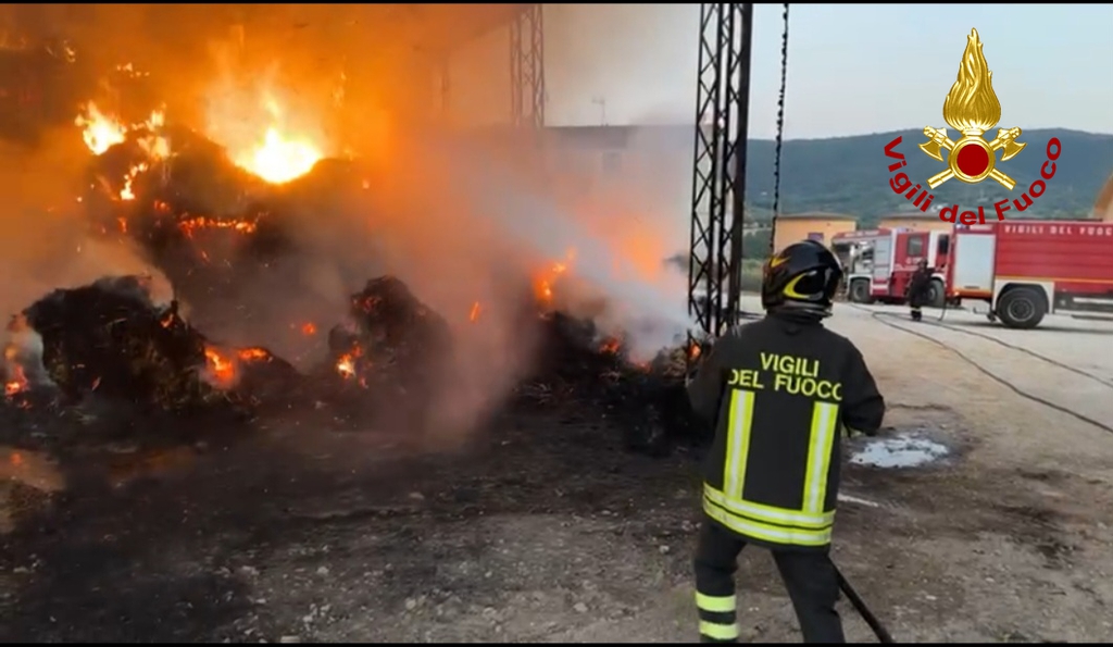 Incendio in una fattoria didattica a Narni