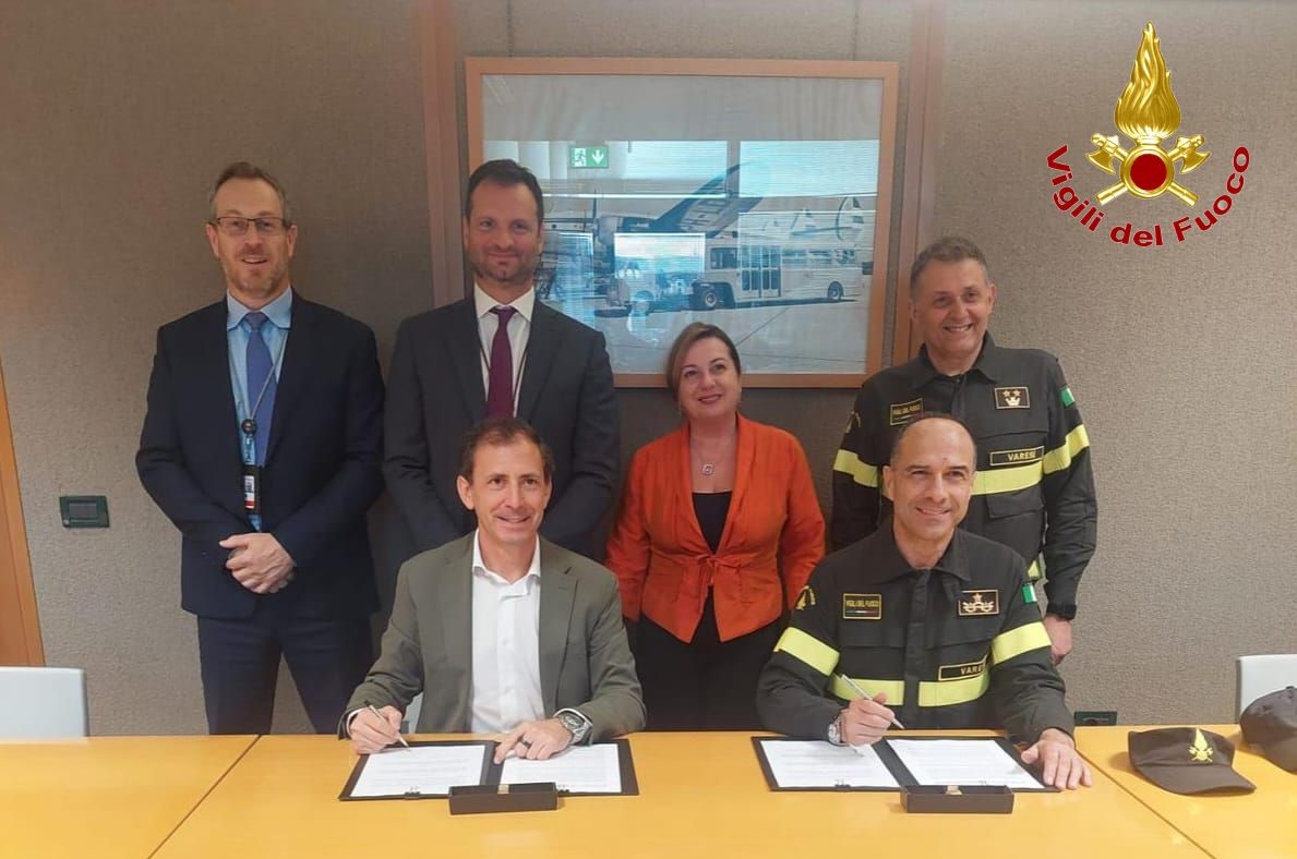 Firma accordo VVF con vertici SEA Vigili del Fuoco e SEA rinnovano l'accordo