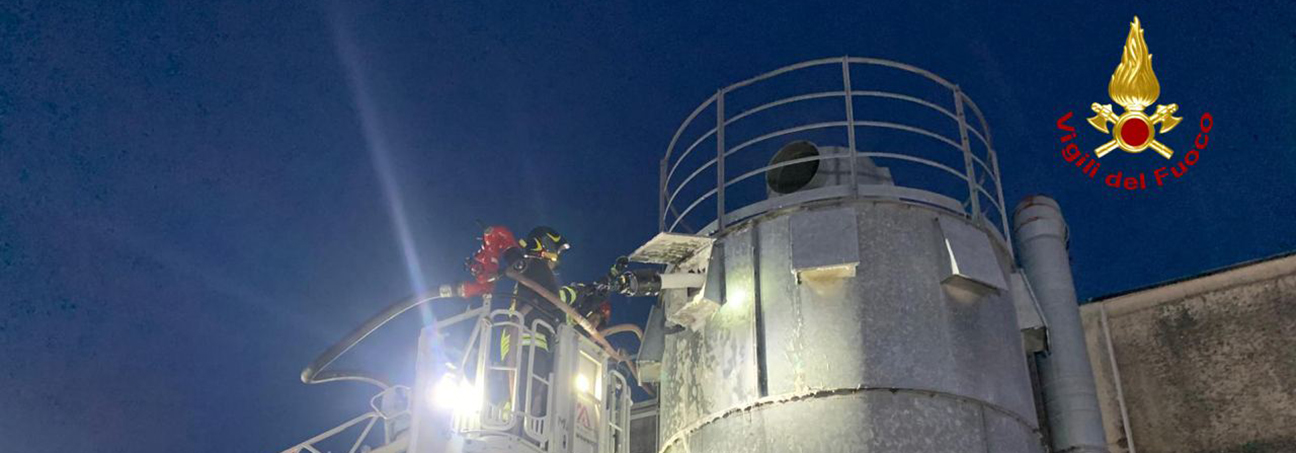Incendio di un silos a Mombaroccio