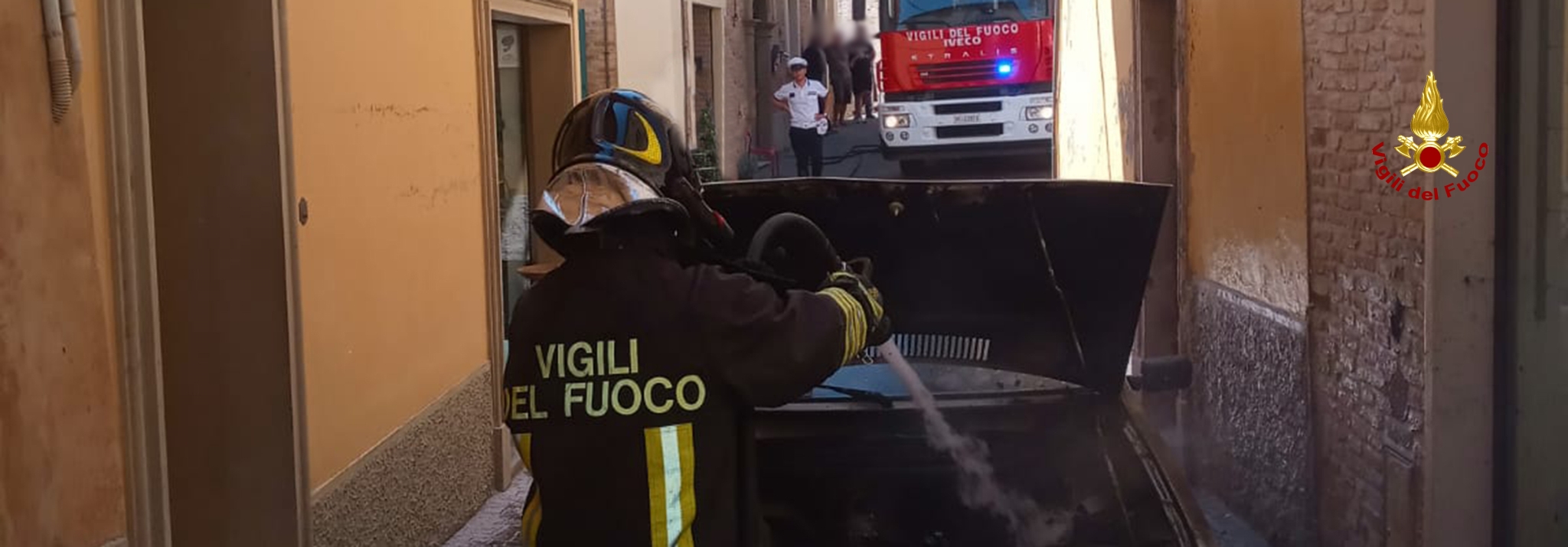Ancona, incendio autovettura a Corinaldo
