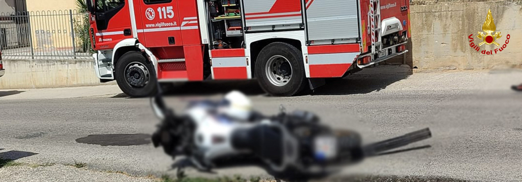 Incidente stradale tra una motocicletta e un’autovettura