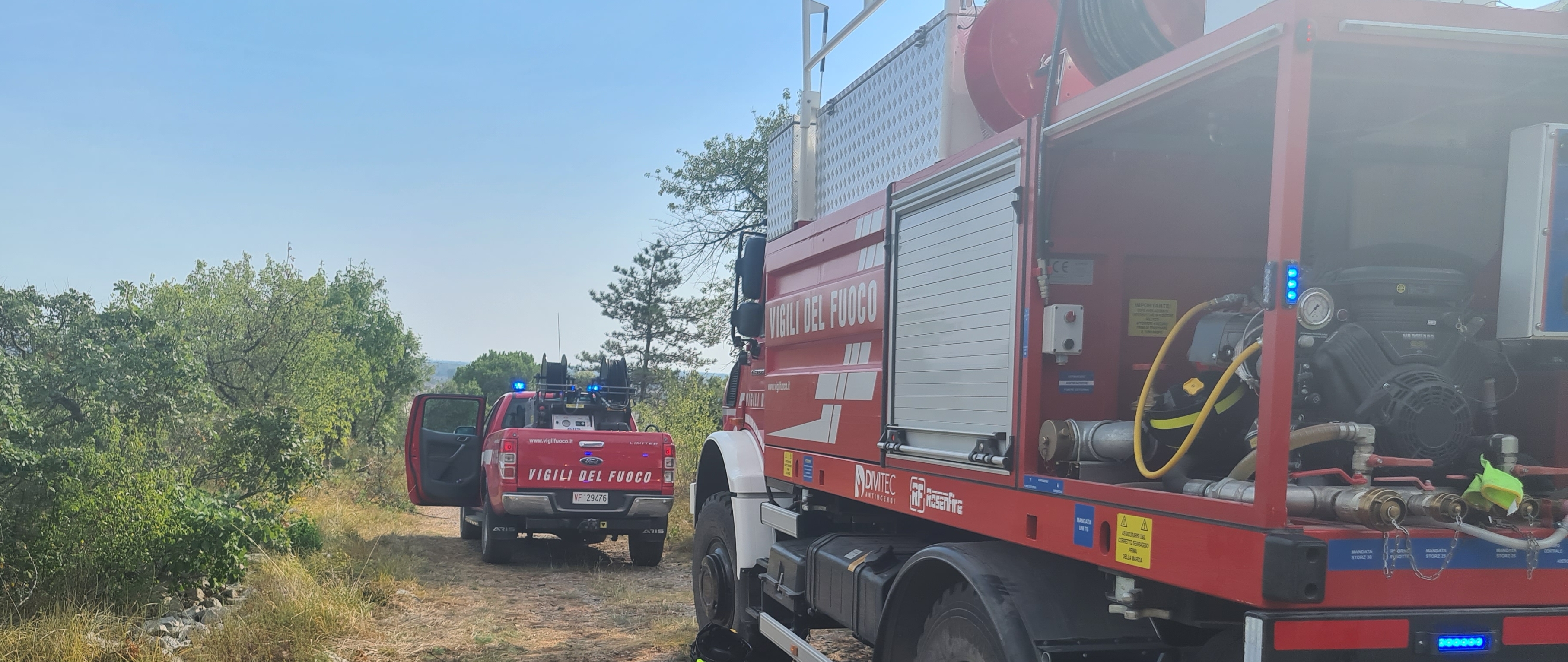 Due incendi vegetazione hanno impegnato i Vigili del fuoco nel pomeriggio di mercoledì