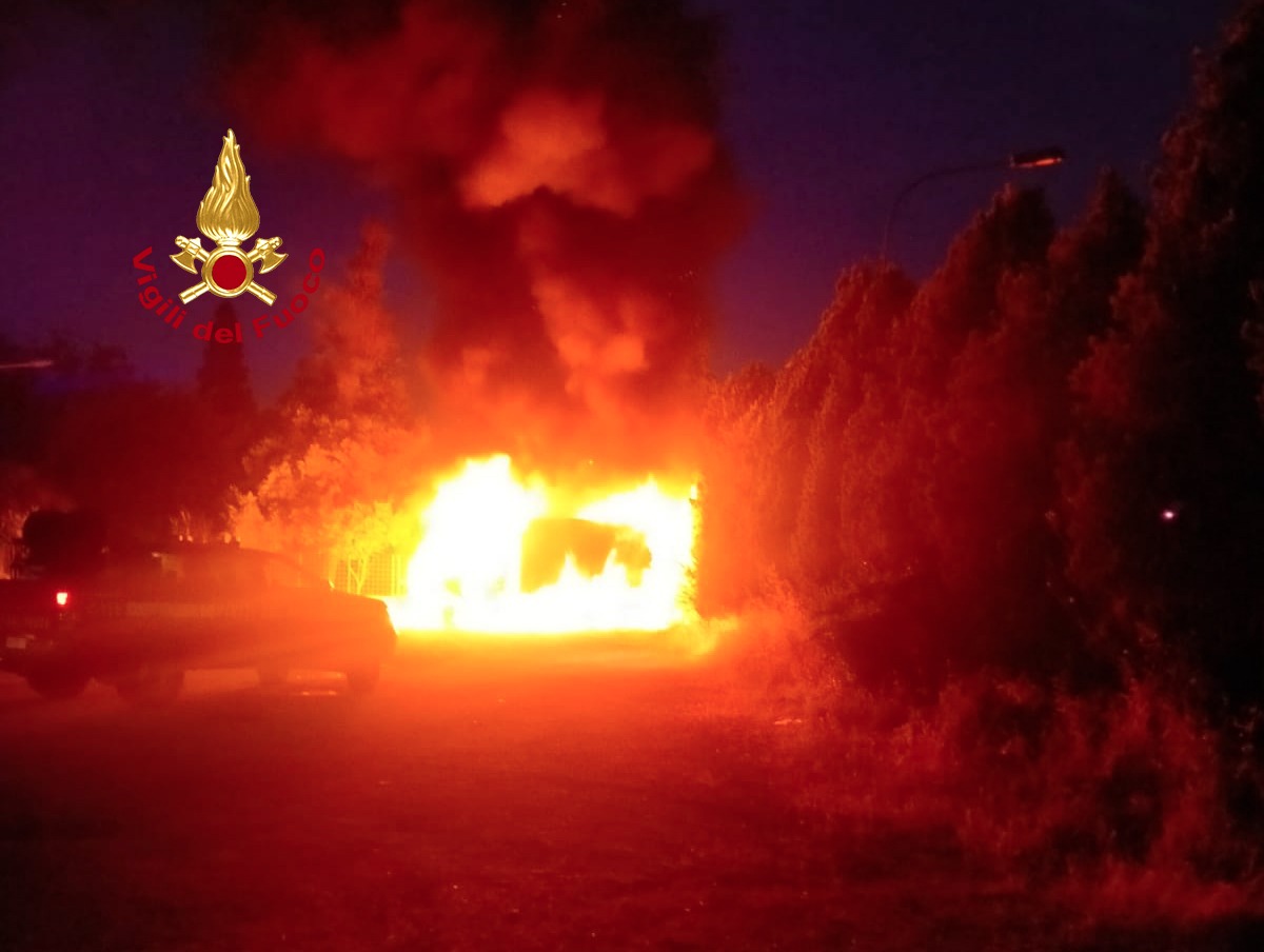 Incendio di un furgone a Castelfiorentino