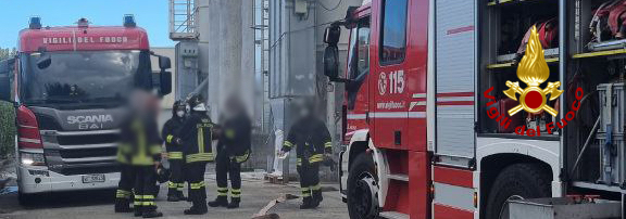 sito.jpg Incendio di un capannone a Civitanova Marche