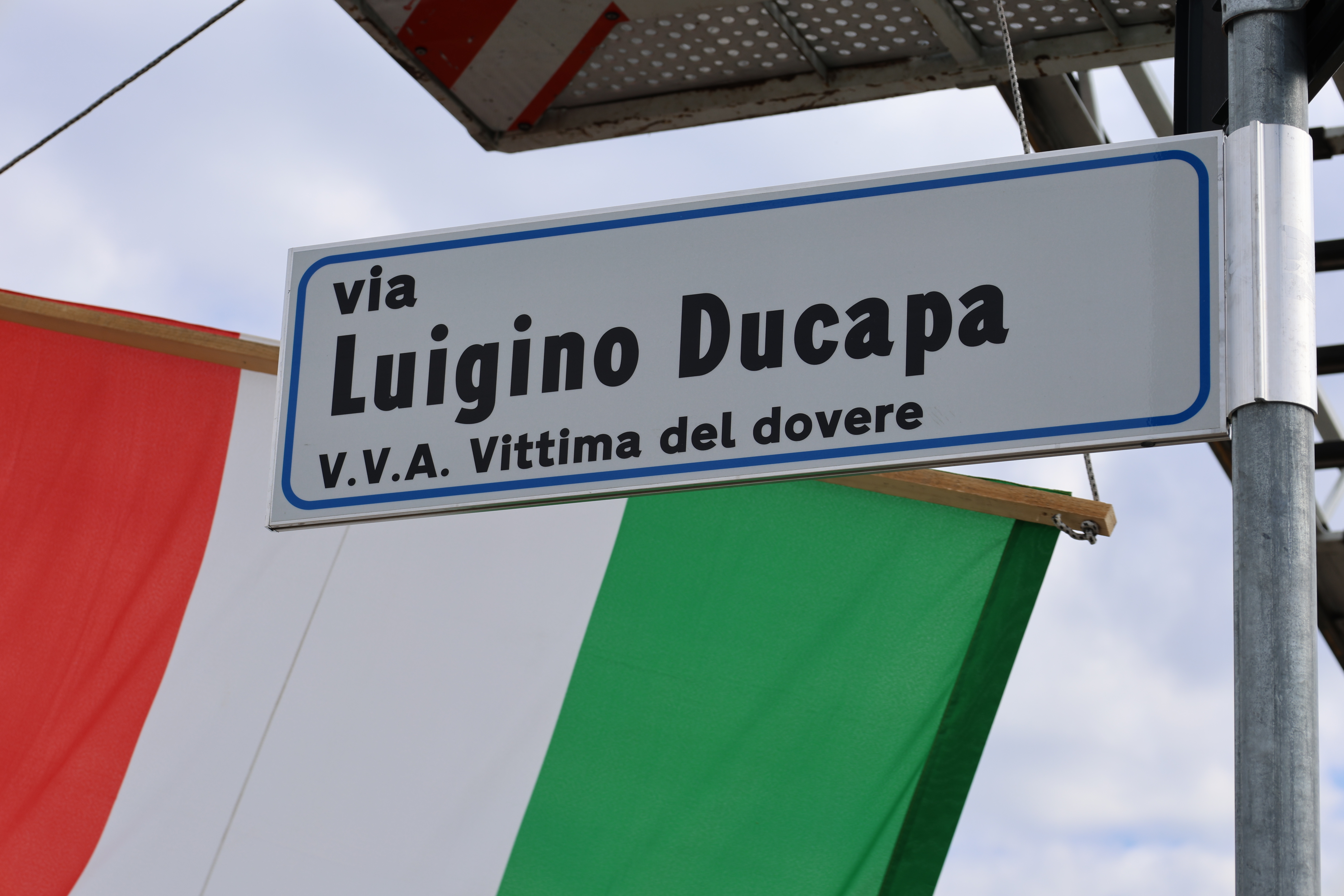 via luigino ducapa