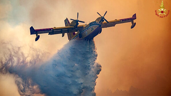 Partiti due Canadair del Corpo Nazionale dei Vigili del fuoco per emergenza incendi boschivi in Portogallo