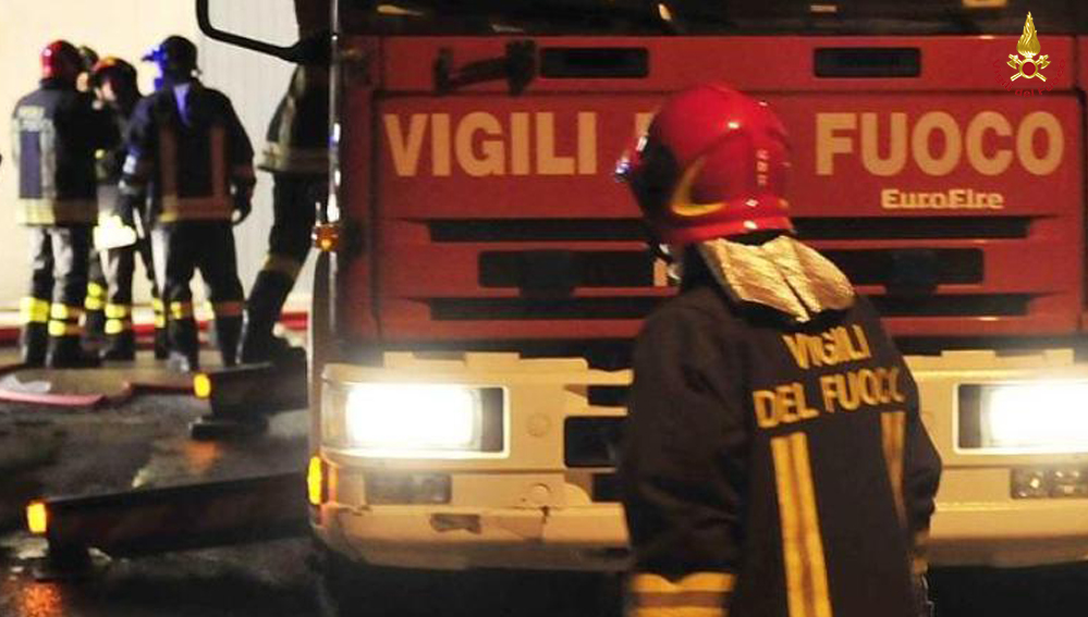 VVF_rep 011.jpg Tragico incendio nella notte: recuperati tre corpi senza vita
