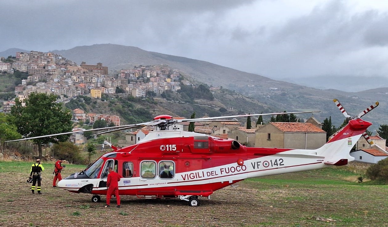 atterraggio del Drago VF142 nel Comune di Capizzi (ME)