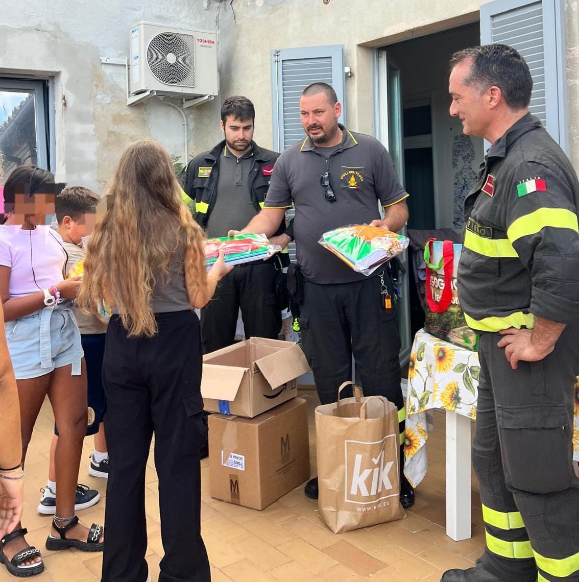 Solidarietà e sicurezza: i Vigili del fuoco fanno visita alla comunità “Sagrini Onlus