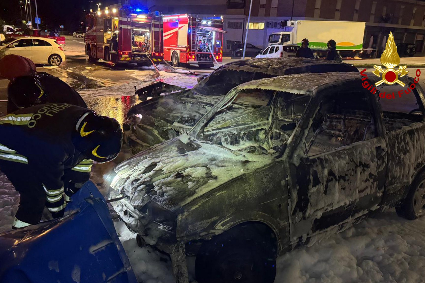 it.jpg Pollenza - Incendio autovetture