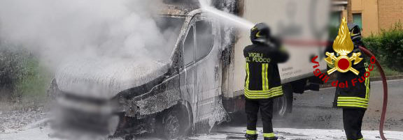sito.jpg Incendio di un autocarro a Macerata