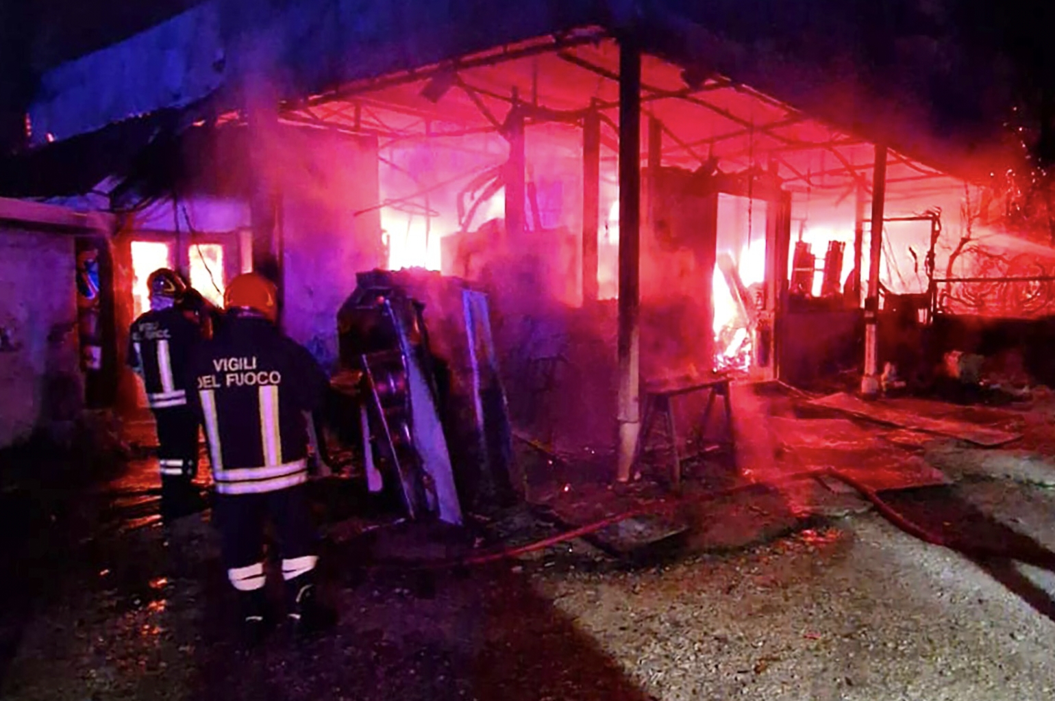 Incendio San Martino Valle Caudina