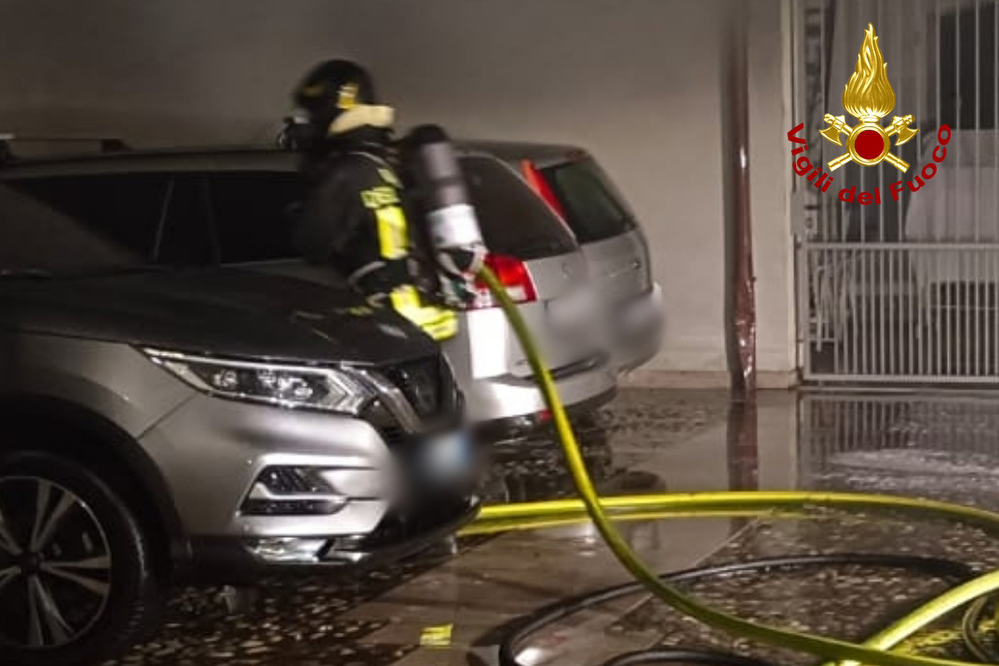 Incendio autovetture in via Cascino a Gorizia