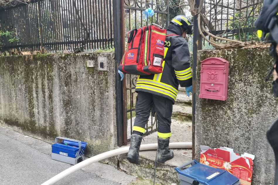 5902154443850368529.jpg Incendio abitazione