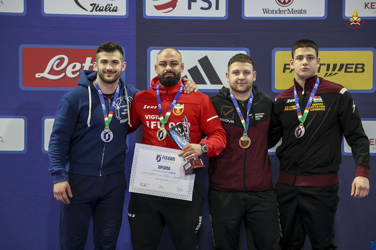 Copertina lotta libera