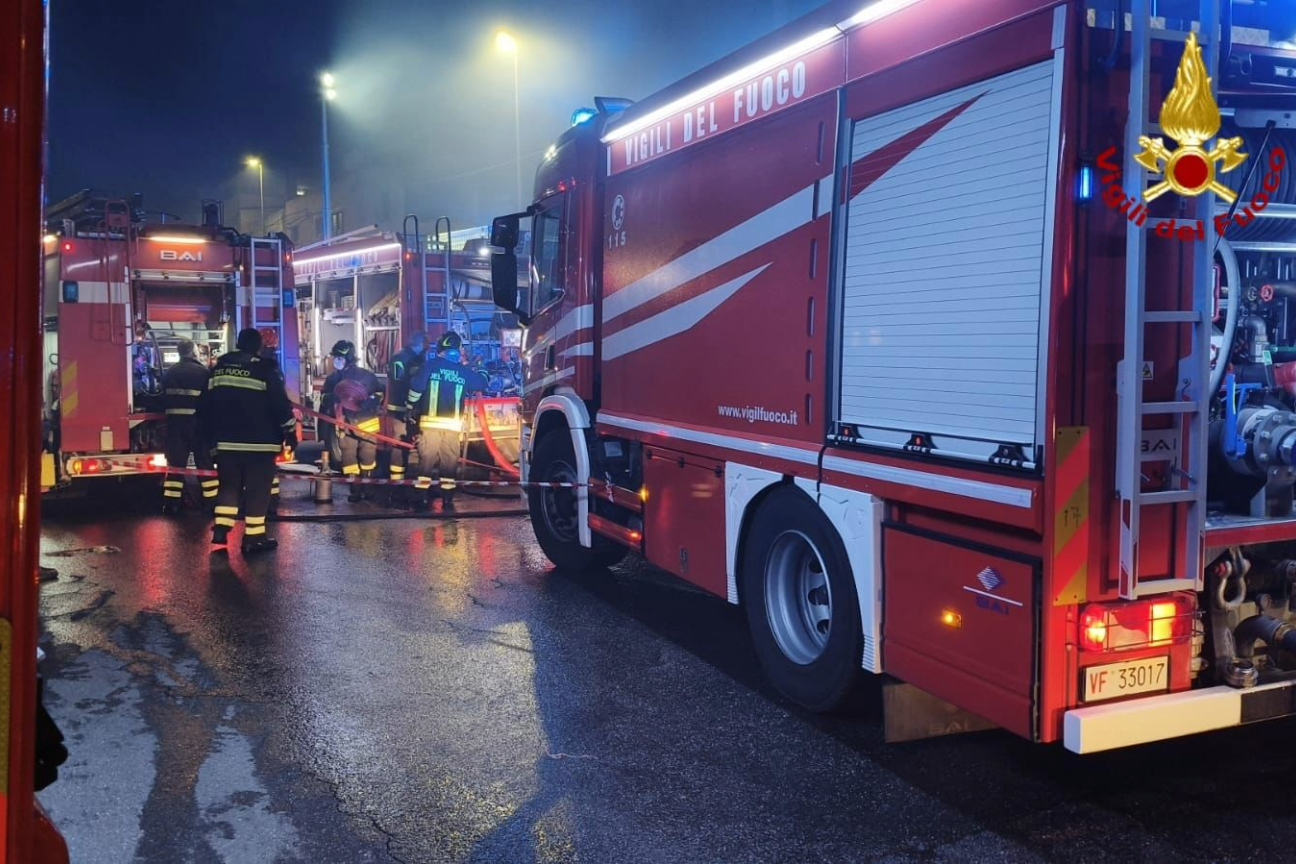 Adobe Express - file.jpg incendio camaro