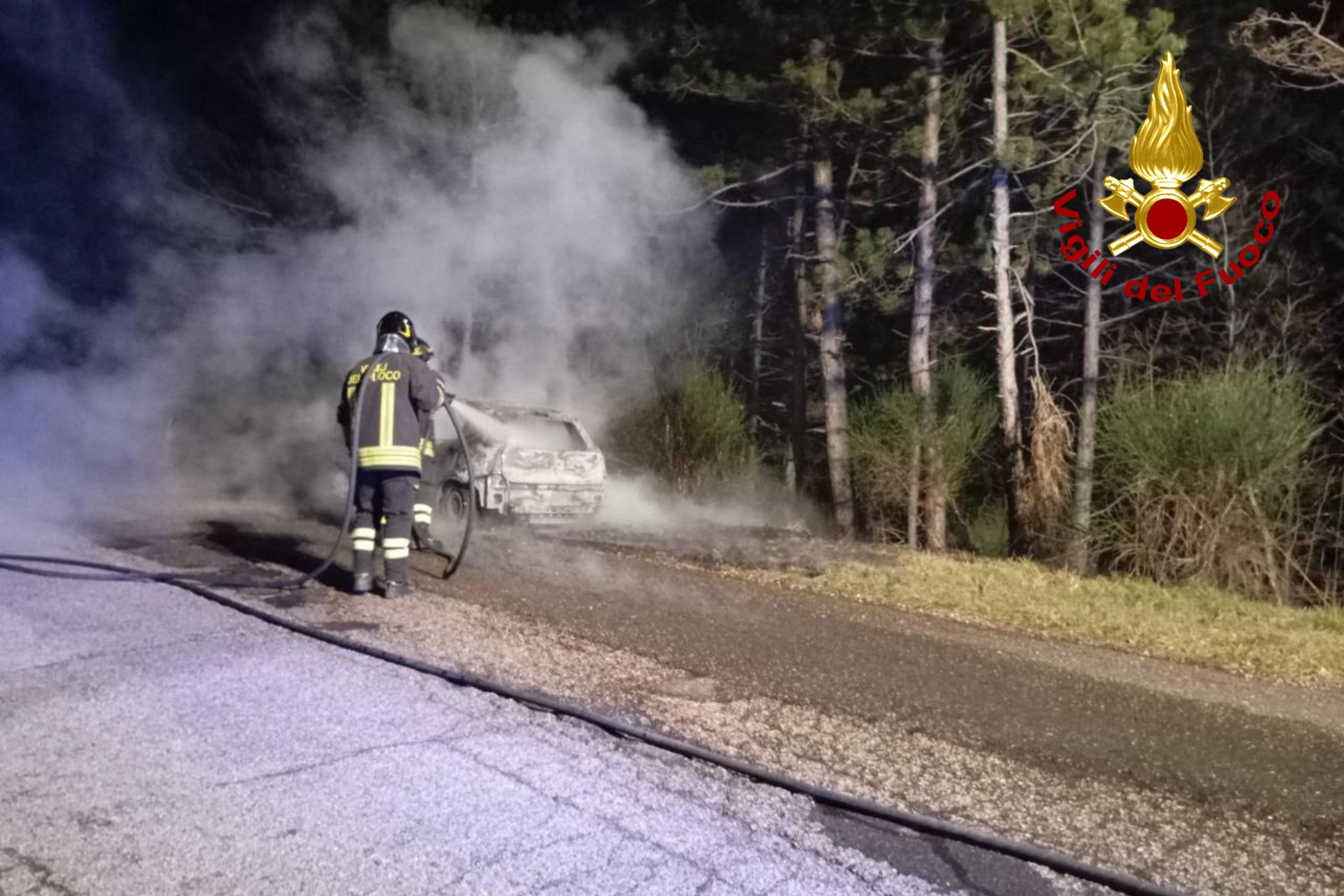 incendio autovettura alimentata a metano