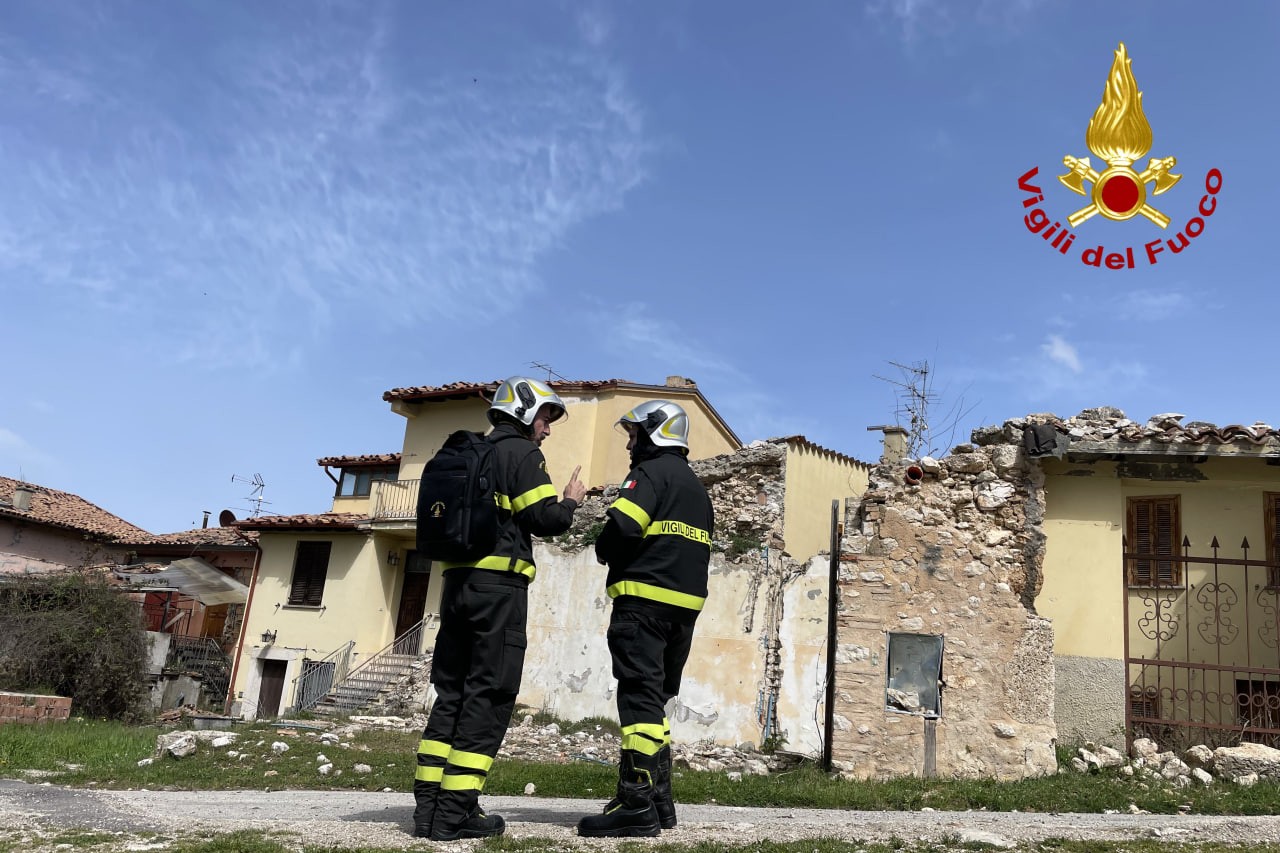 Addestramento in campo dei moduli di colonna mobile MC.ASS e MO.RECS