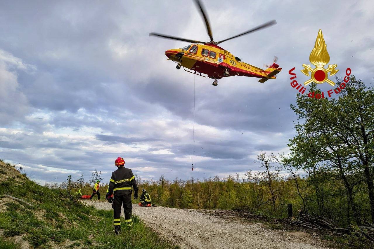 soccorrere un motociclista sul monte Valmeronte