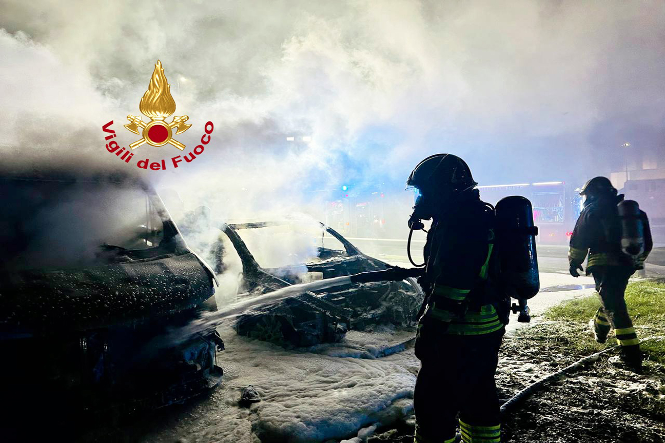 incendio incendio furgone