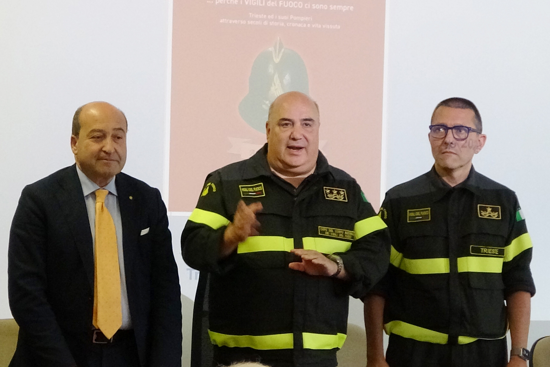 perchè i vigili del fuoco ci sono sempre perchè i vigili del fuoco ci sono sempre