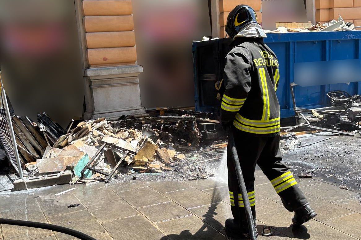 Incendio cantiere edile Incendio cantiere edile
