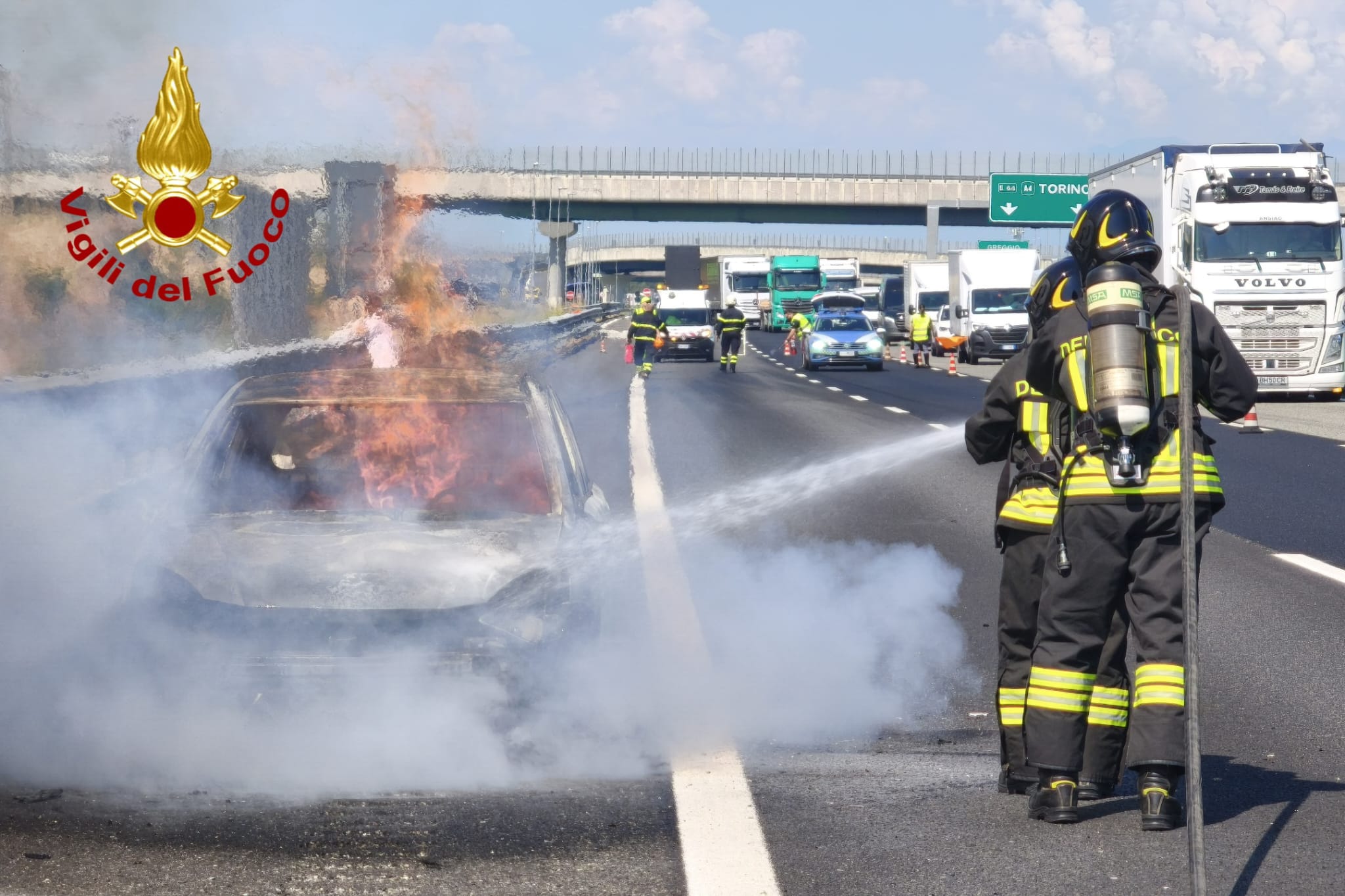 Incendio autovettura