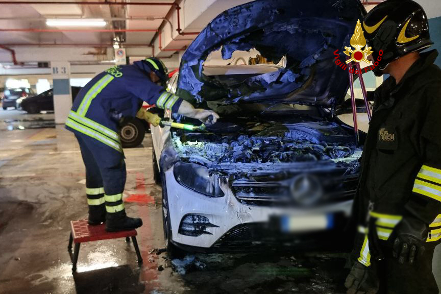 incendio autovettura