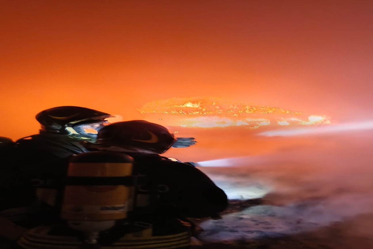 Incendio stabilimento Acqua Santa Croce