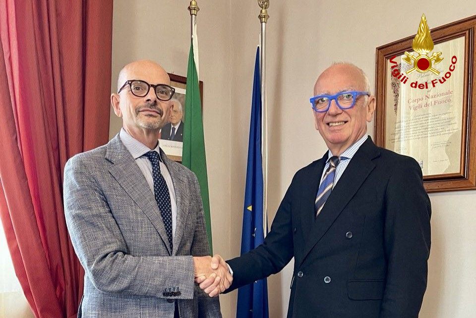 Cambio al vertice dei Vigili del Fuoco dell’Umbria: l’Architetto Valter Cirillo subentra all’Ingegner Enrico Porrovecchio
