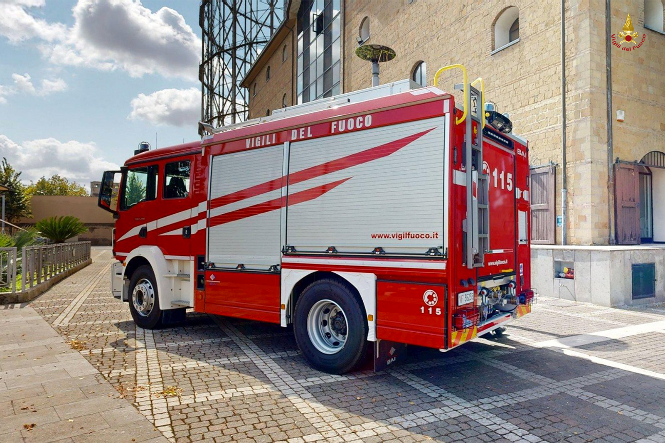 Uno dei mezzi di nuova generazione immatricolati dal Corpo Nazionale dei Vigili del fuoco grazie ai fondi del PNRR