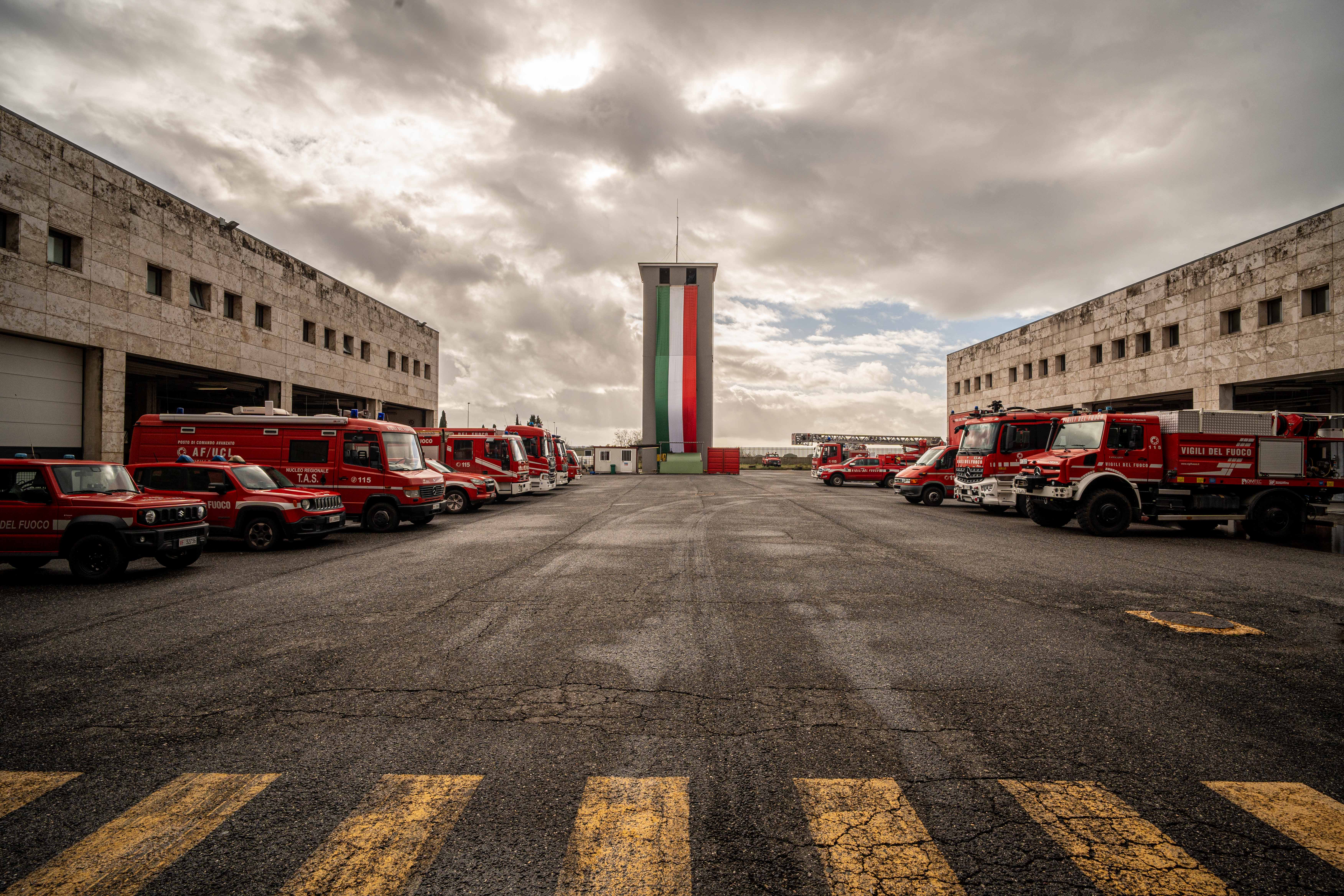 Foto piazzale comando