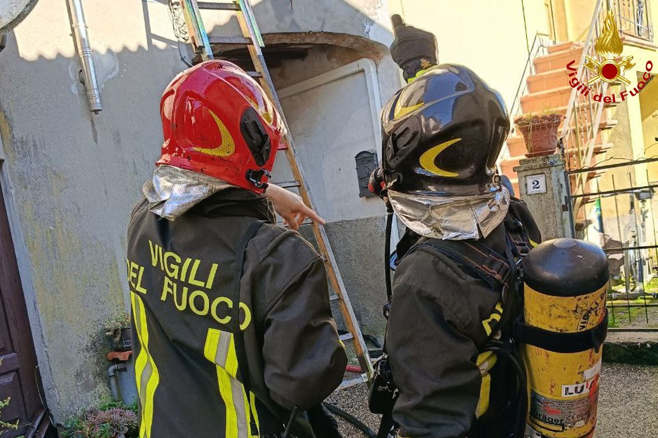 Incendio abitazione a Gallicano