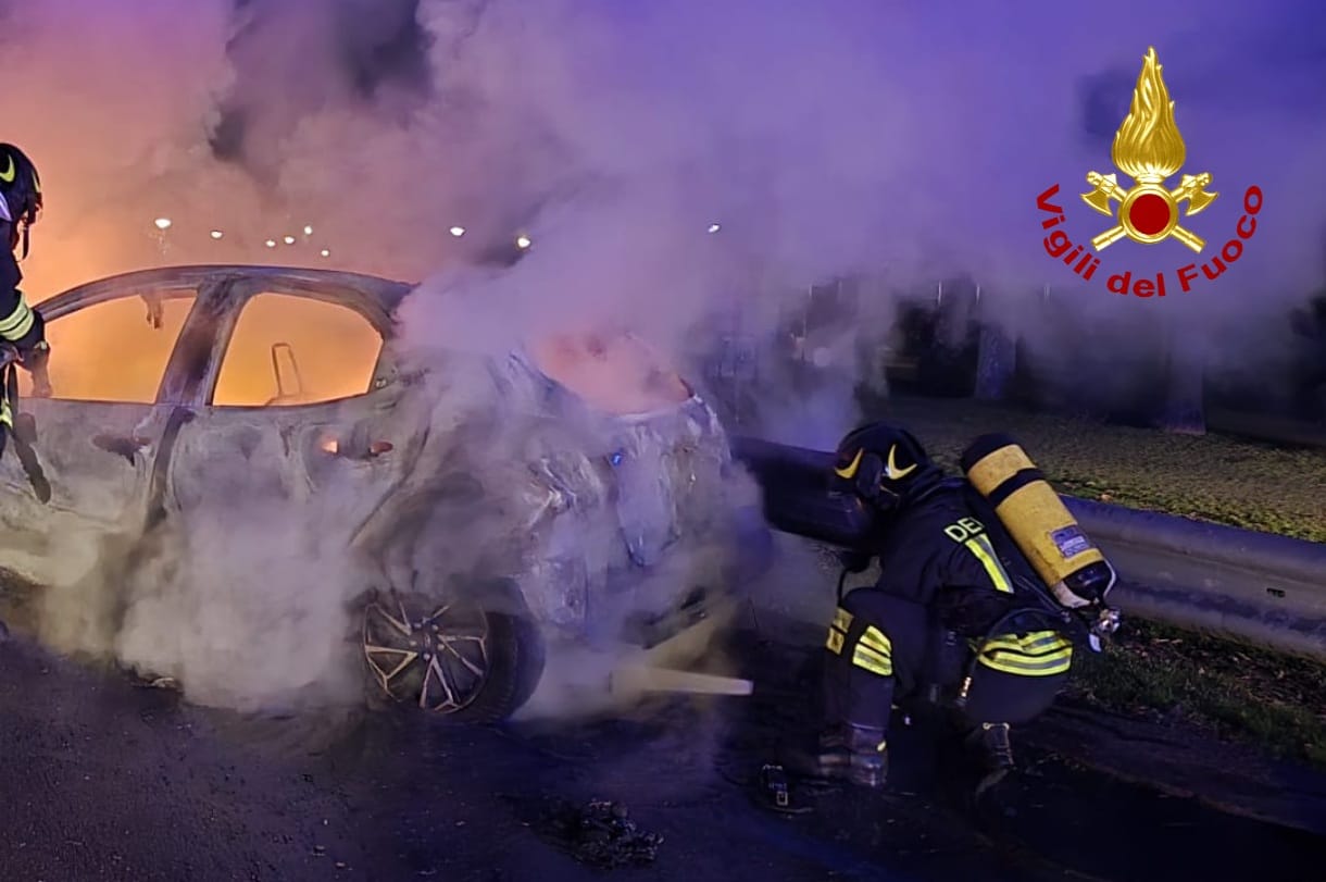 incendio vettura