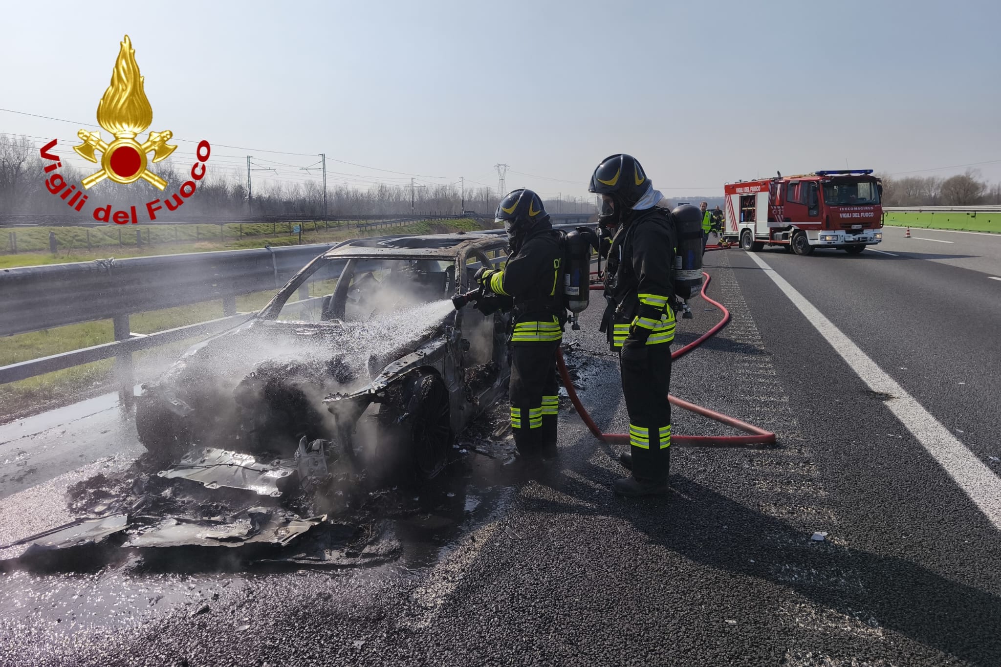 INCENDIO AUTOVETTURA