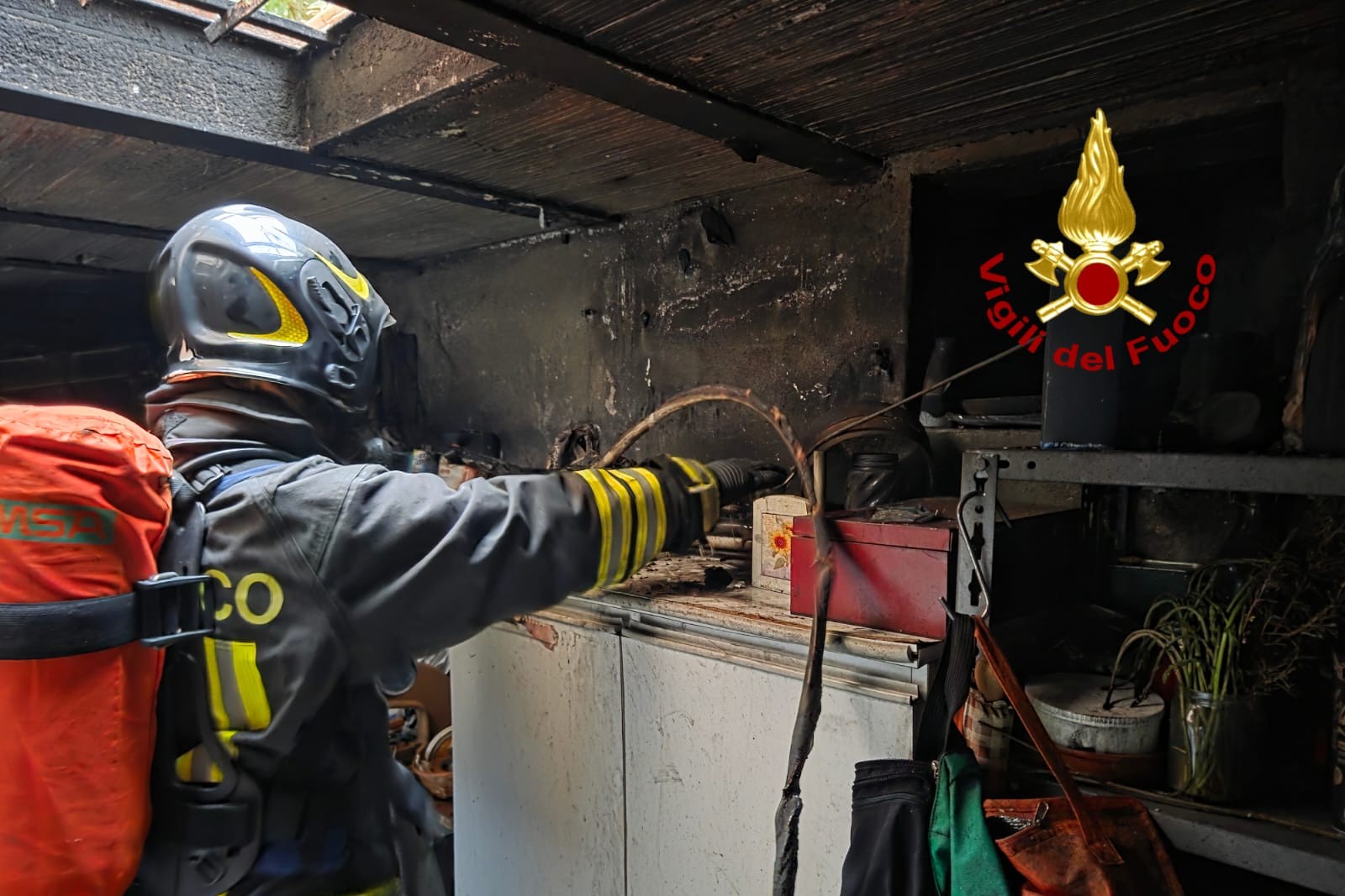 Incendio all'interno di una villetta ad Assisi