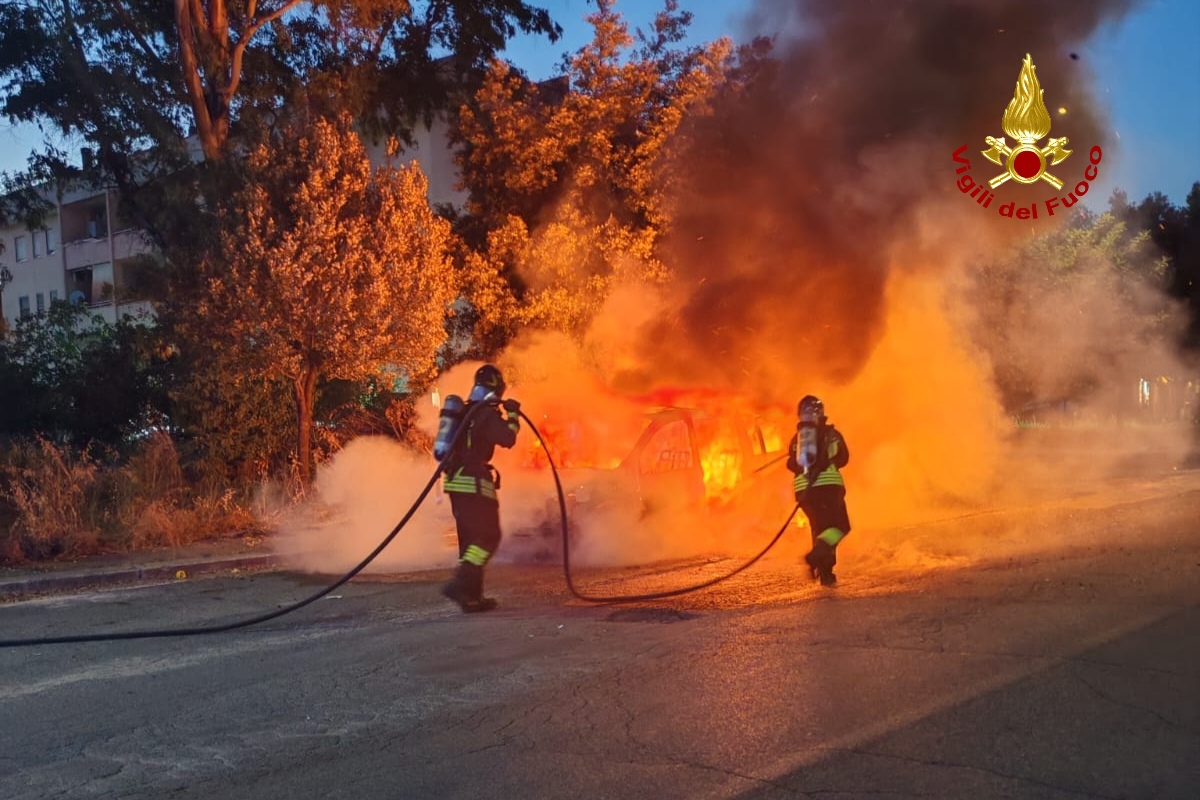 pontinia incendio auto