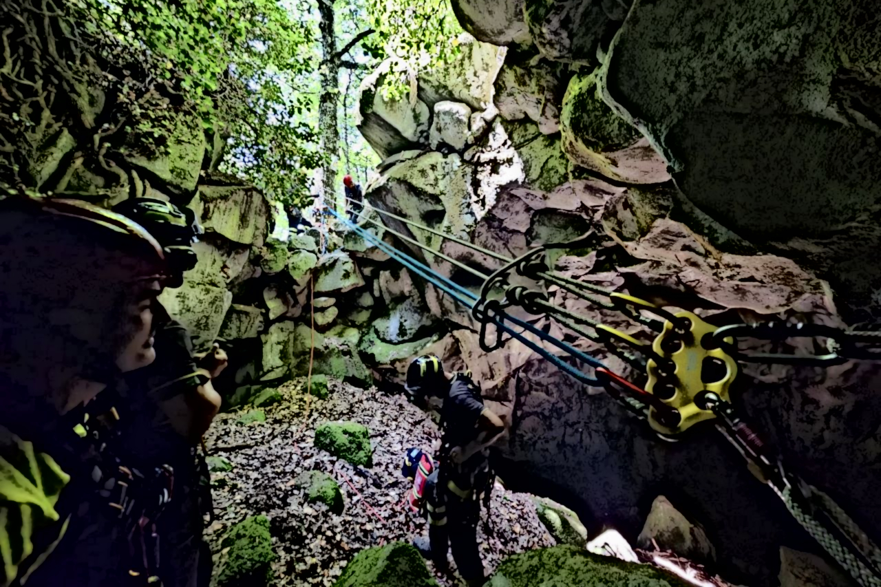 addestramento saf pozzo del diavolo