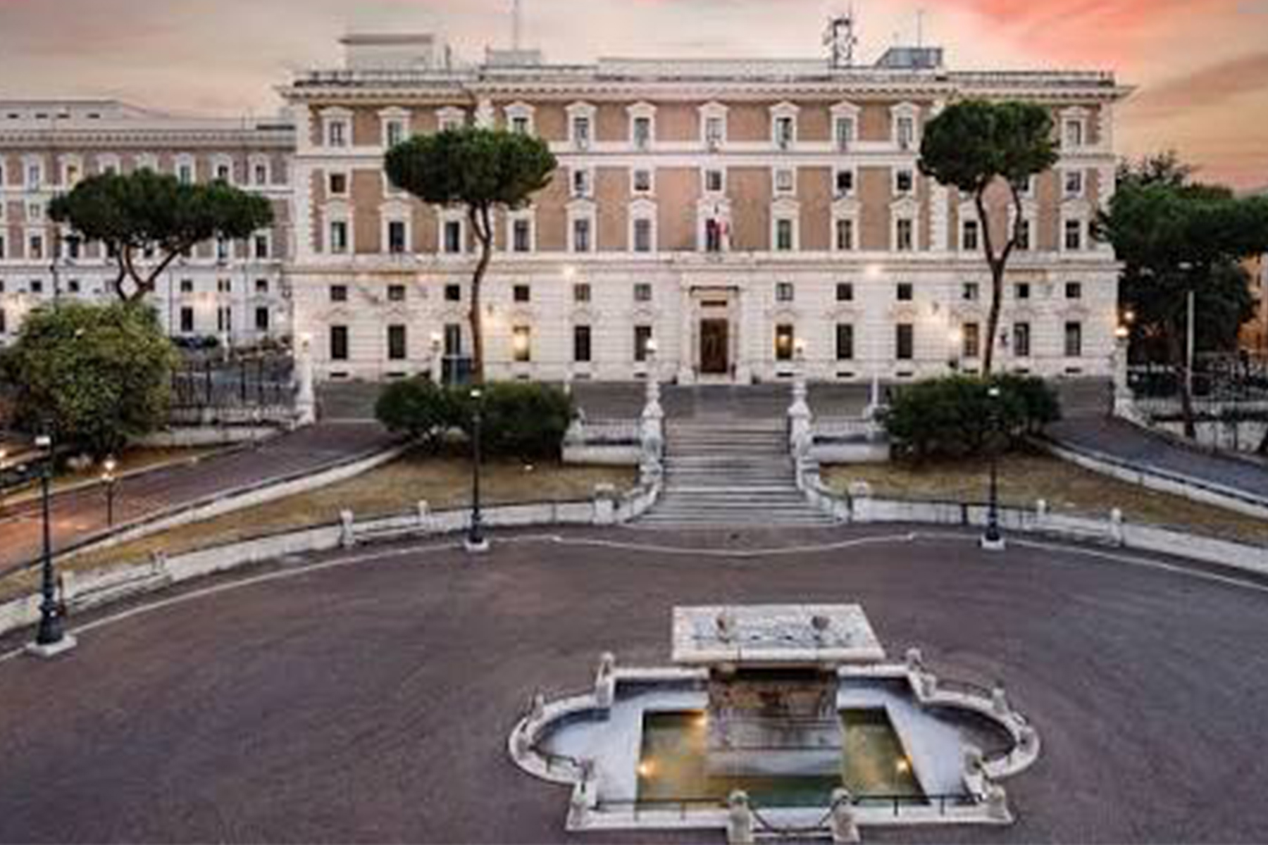 Mim e Vigili del Fuoco