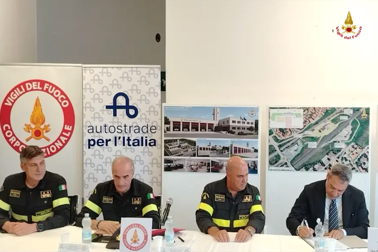 il momento della firma
