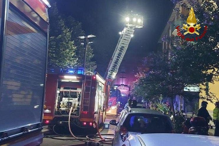 autoscala per intervento notturno