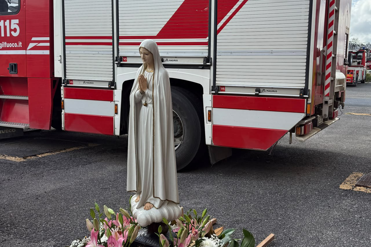 statua madonna di fatima