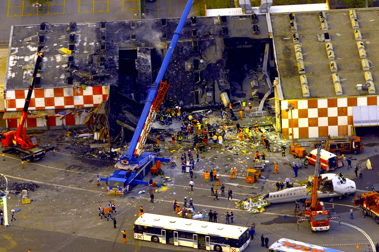 Veduta aerea del luogo del disastro aereo di LInate del 2001