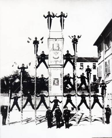 Inaugurazione Caserma in Via Scarampi - 1930