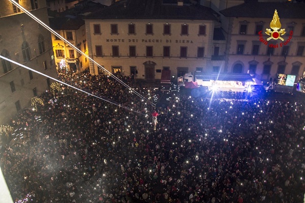 Pistoia, la Befana in piazza Duomo