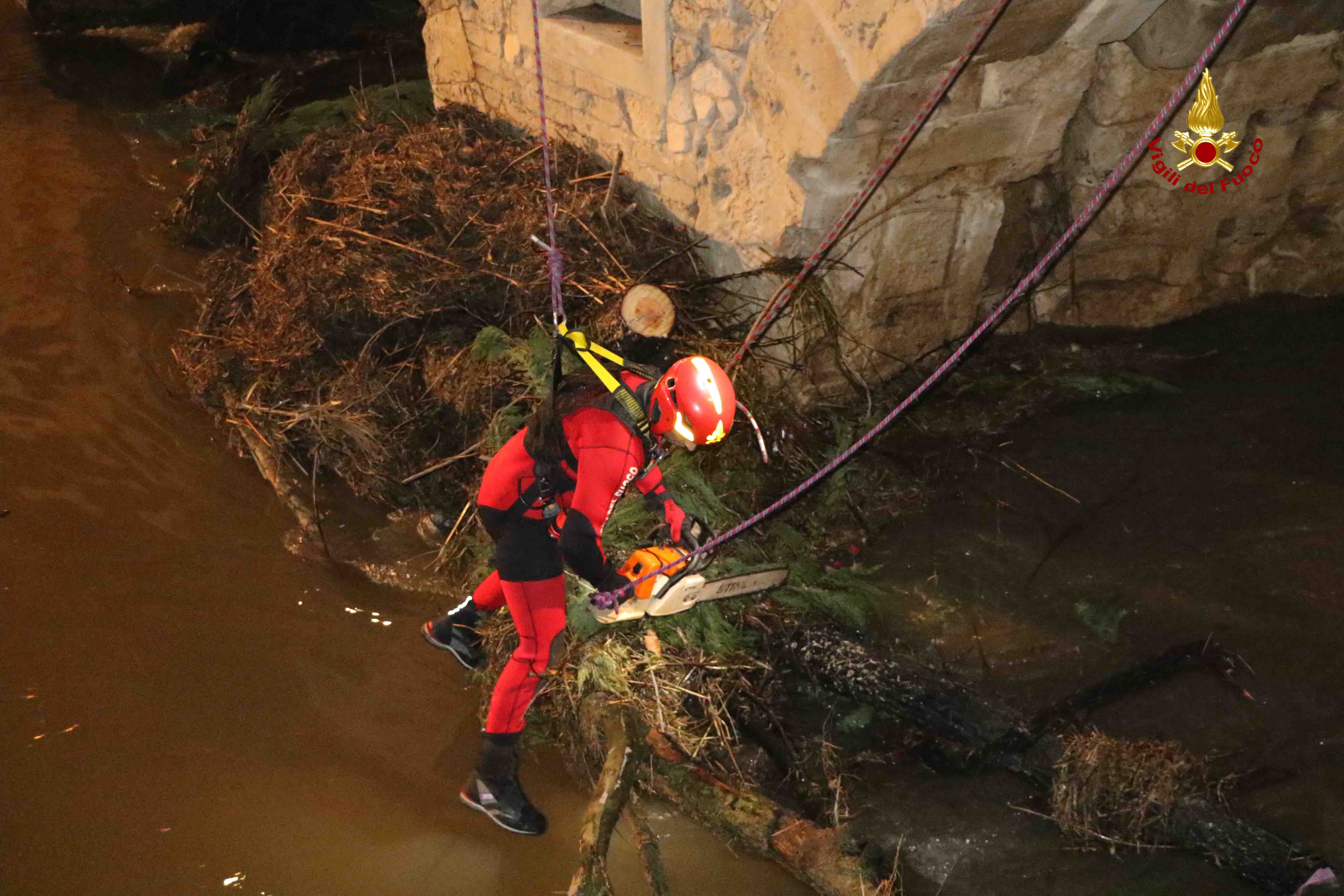 Una fase della rimozione