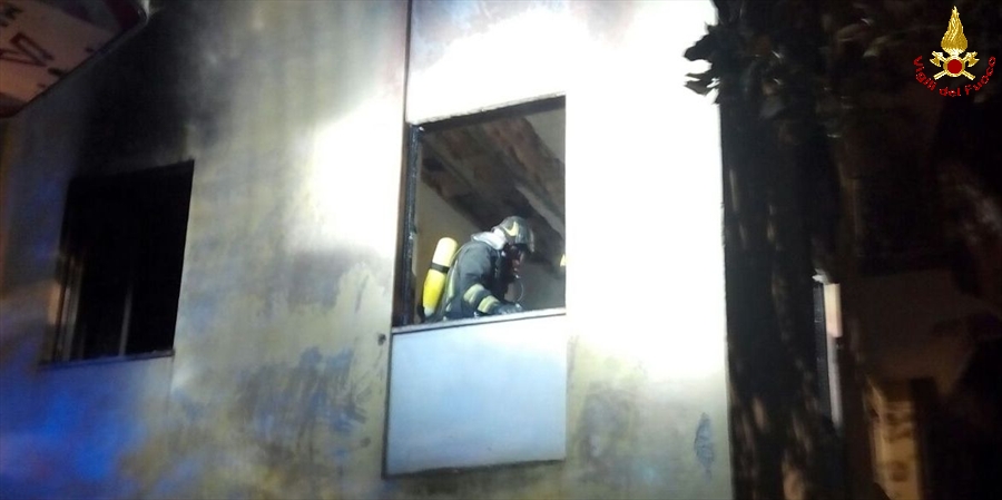 Roma, incendio di un appartamento in zona Conca d'Oro