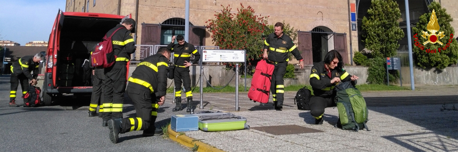 Terremoto Ecuador, partito team Vigili del Fuoco