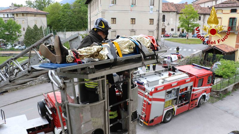 Belluno, esercitazione in caso di terremoto in una scuola di Feltre